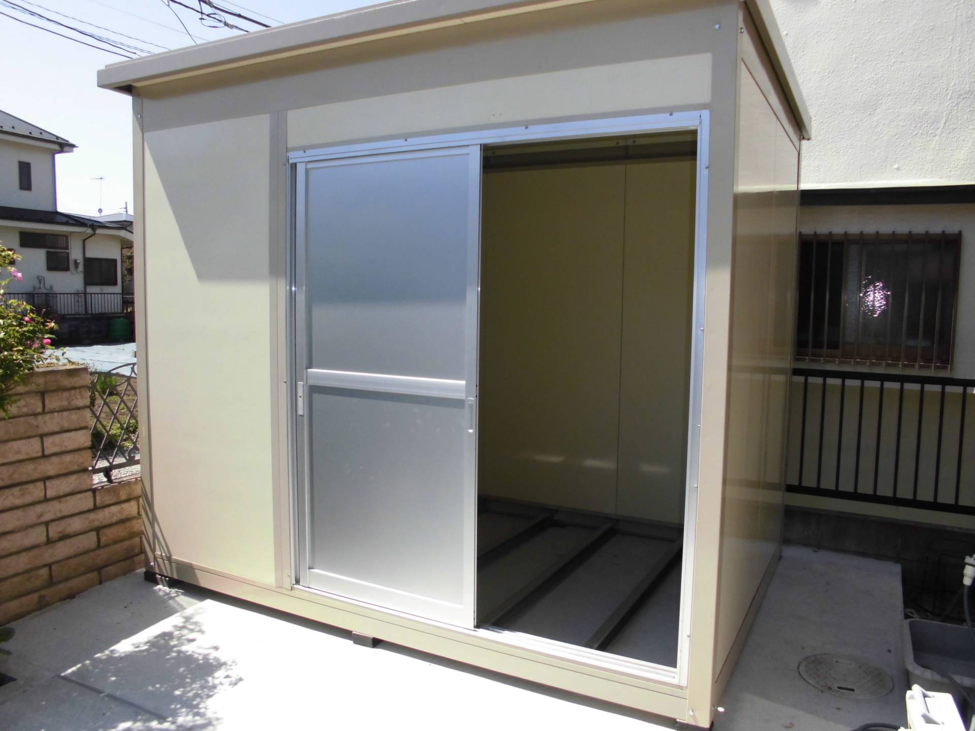 神奈川県座間市　パネルハウス(プレハブ)