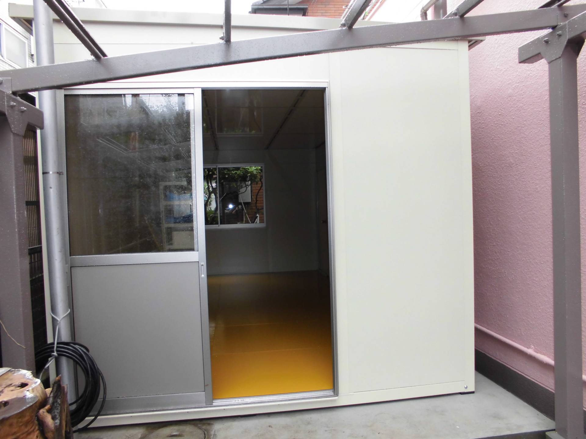 東京都町田市　パネルハウス　プレハブ