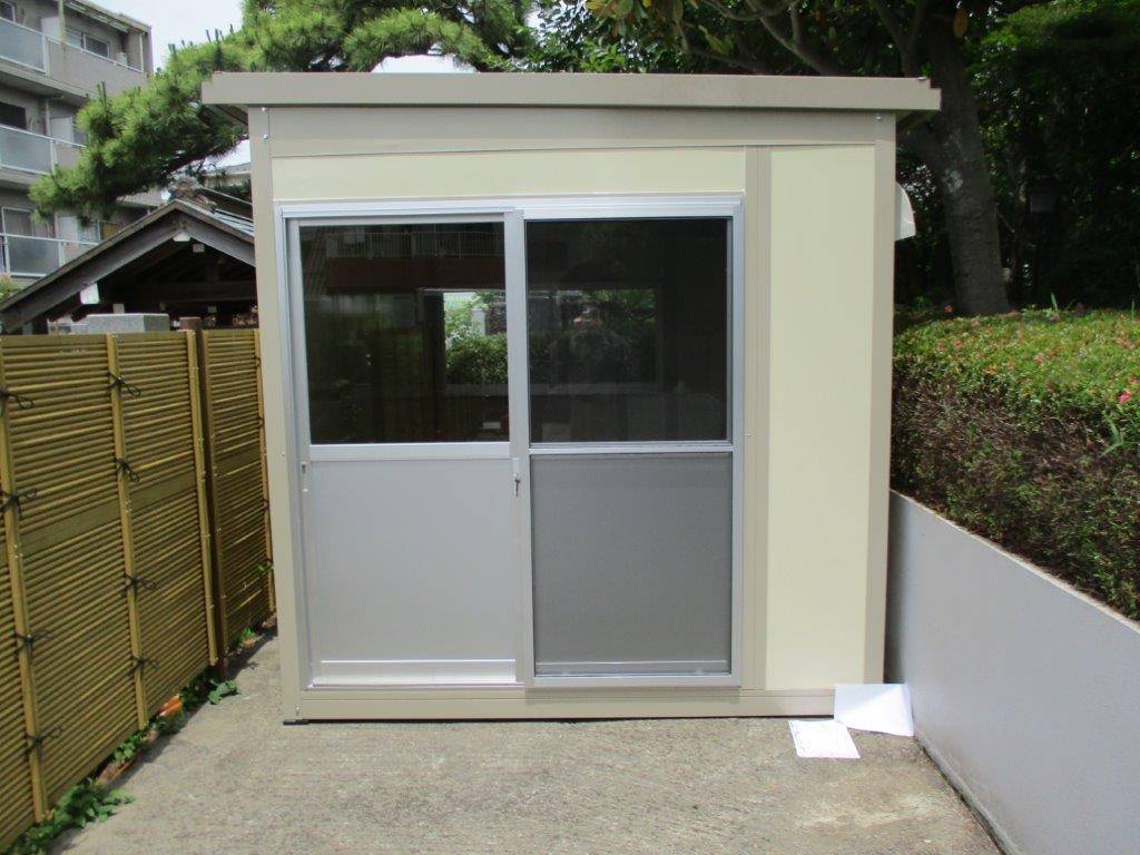 埼玉県三郷市　パネルハウス(プレハブ)　販売事務所