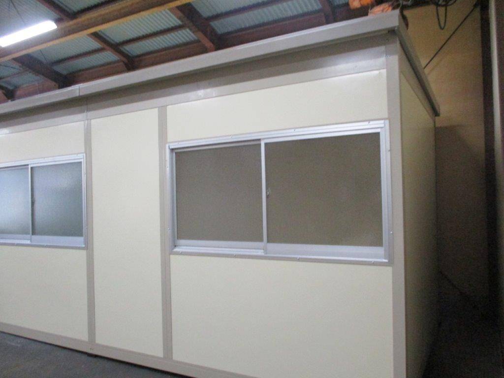 東京都葛飾区　パネルハウス(プレハブ)