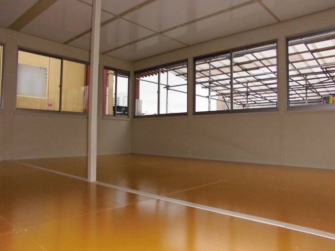 神奈川県横浜市　パネルハウス(プレハブ)