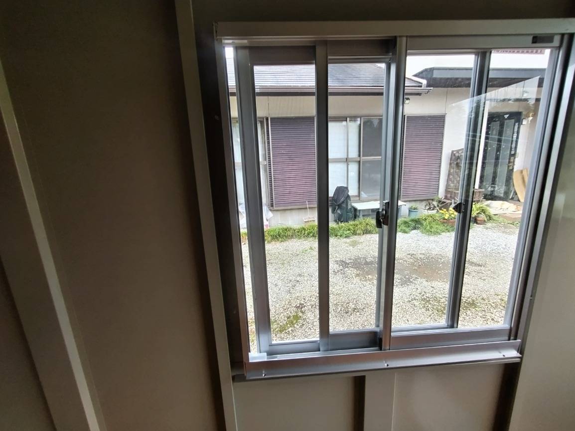 神奈川県秦野市　パネルハウス(プレハブ)　自宅倉庫