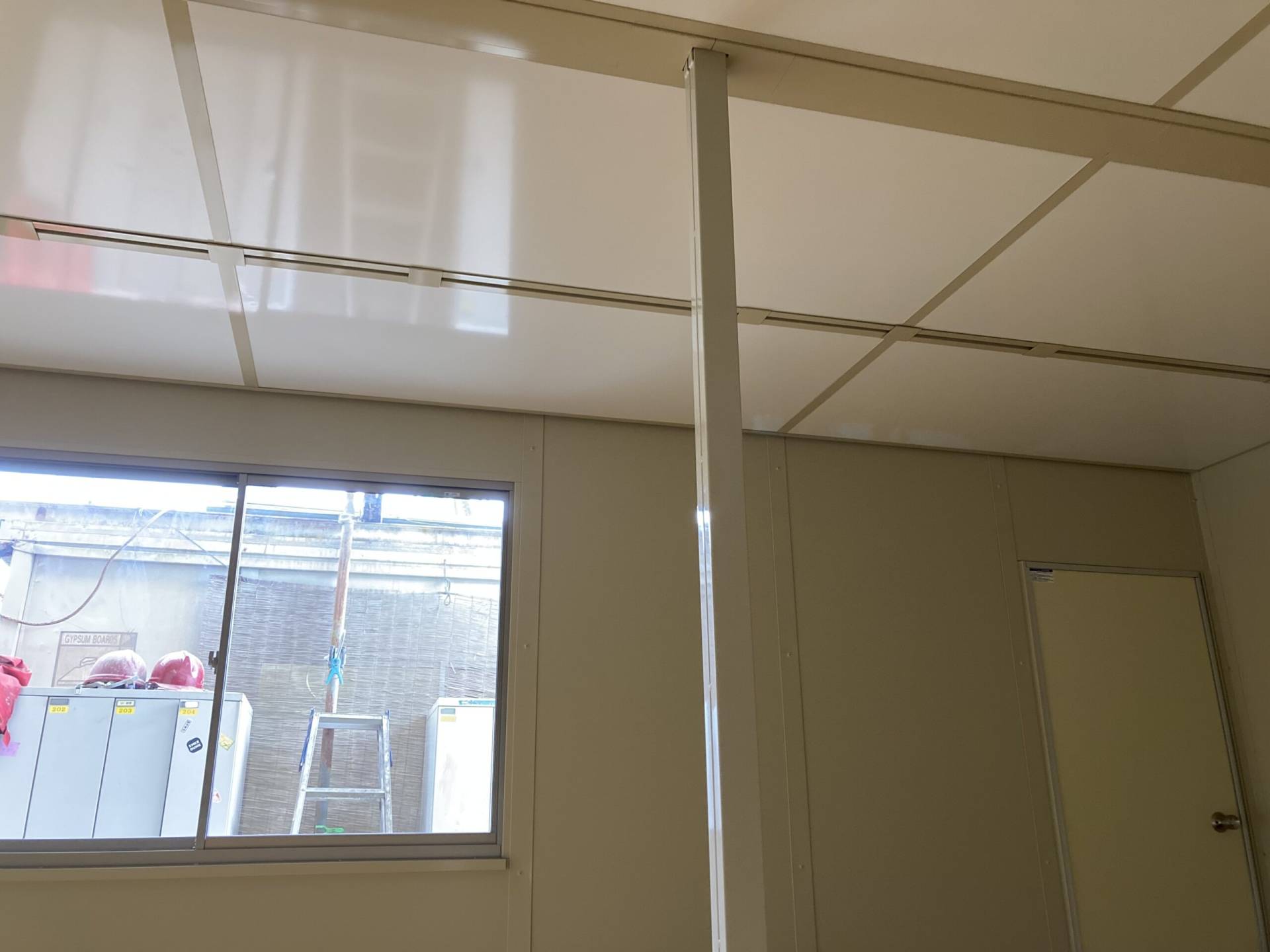 千葉県白井市　パネルハウス(プレハブ)　会社休憩室