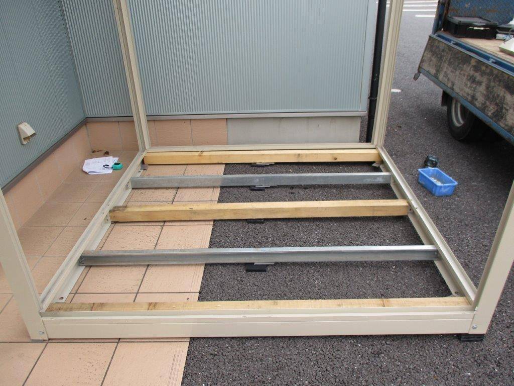 埼玉県入間郡　パネルハウス(プレハブ)