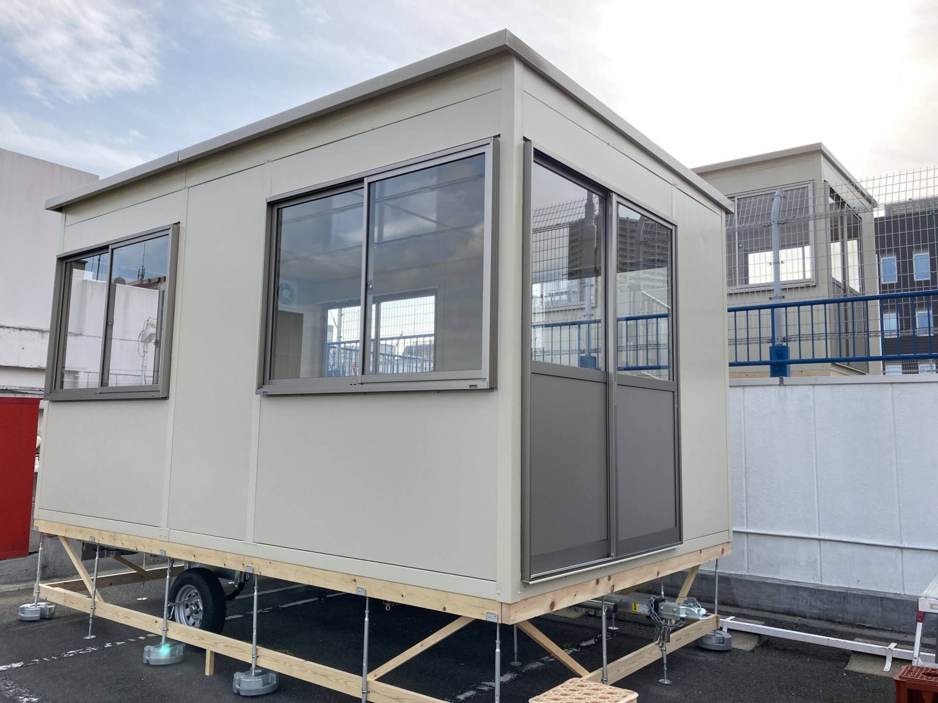 東京都立川市　パネルハウス(プレハブ)