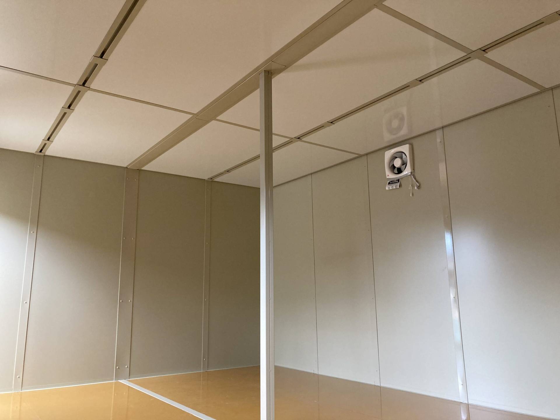 千葉県白井市　パネルハウス(プレハブ)　会社休憩室