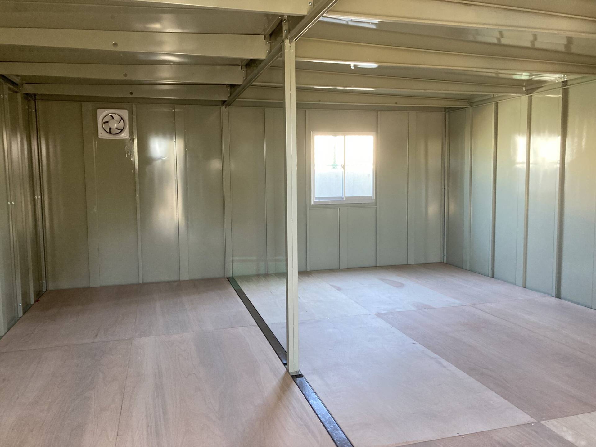 神奈川県横浜市　パネルハウス(プレハブ)