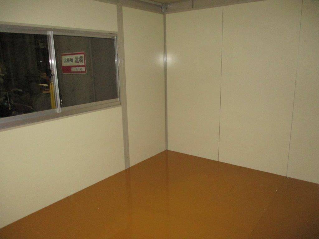 埼玉県八潮市　パネルハウス(プレハブ)　工場休憩室