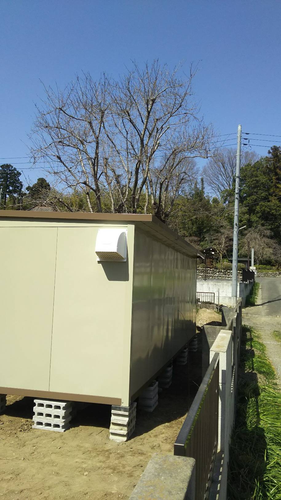 東京都あきる野市　パネルハウス(プレハブ)