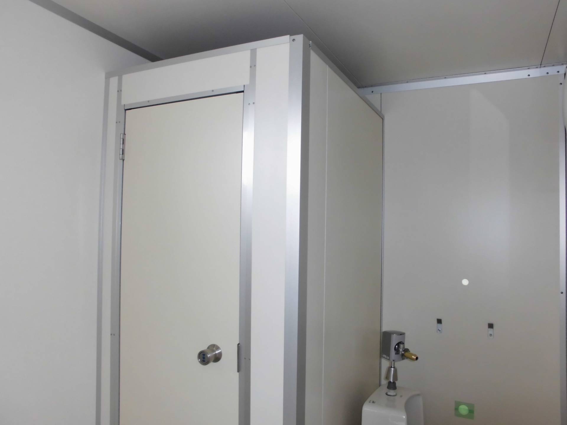 神奈川県横須賀市　仮設トイレ(屋外トイレ)