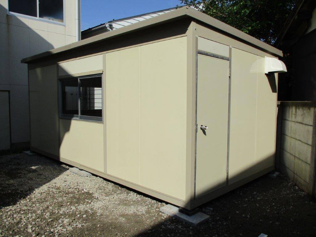 埼玉県羽生市　パネルハウス(プレハブ)